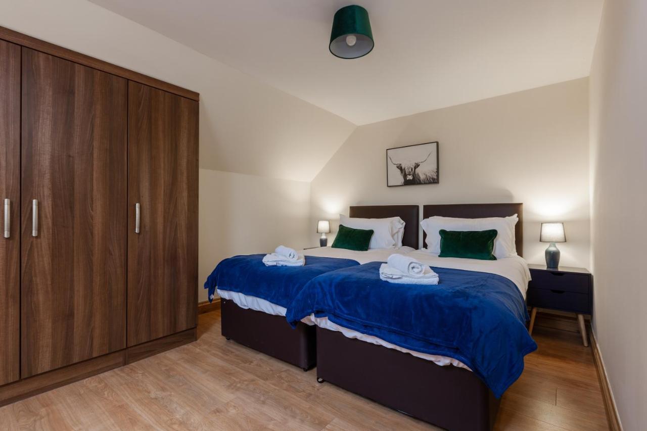 Albert - 5 Bedrooms Sleeps 11 Parking Wi-Fi Contractors Preston  Buitenkant foto