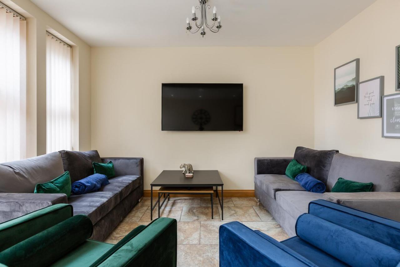 Albert - 5 Bedrooms Sleeps 11 Parking Wi-Fi Contractors Preston  Buitenkant foto