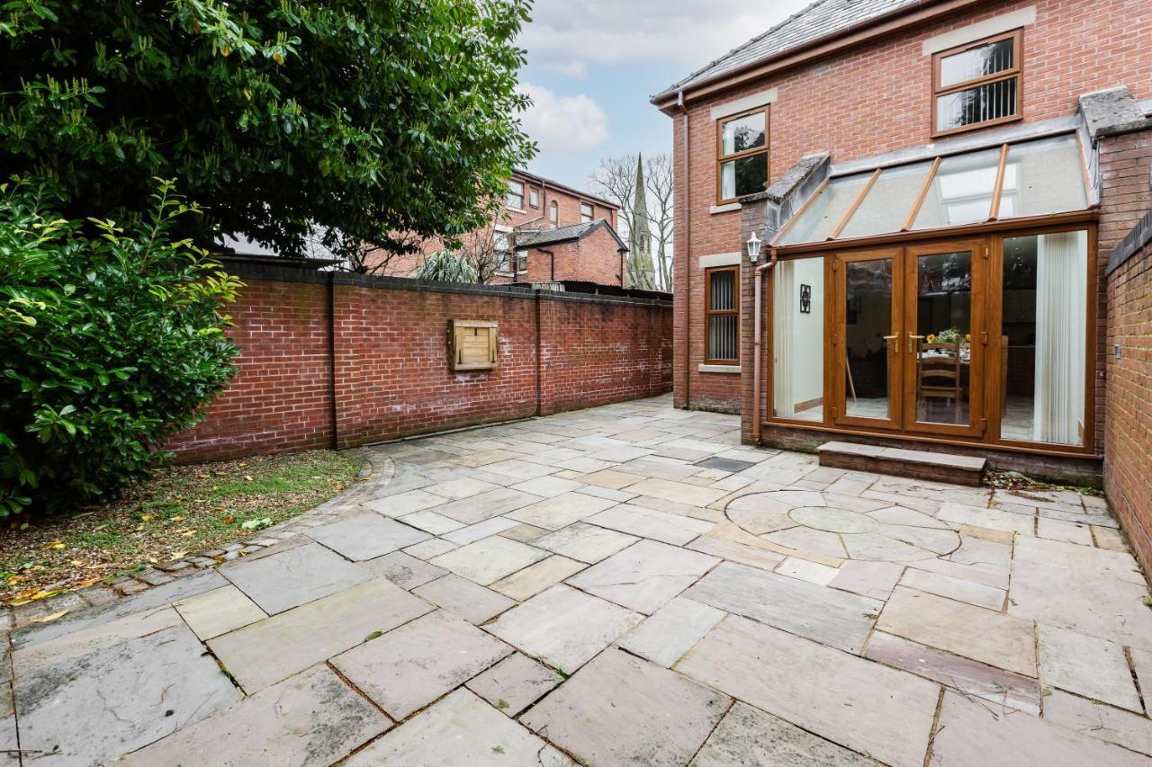 Albert - 5 Bedrooms Sleeps 11 Parking Wi-Fi Contractors Preston  Buitenkant foto